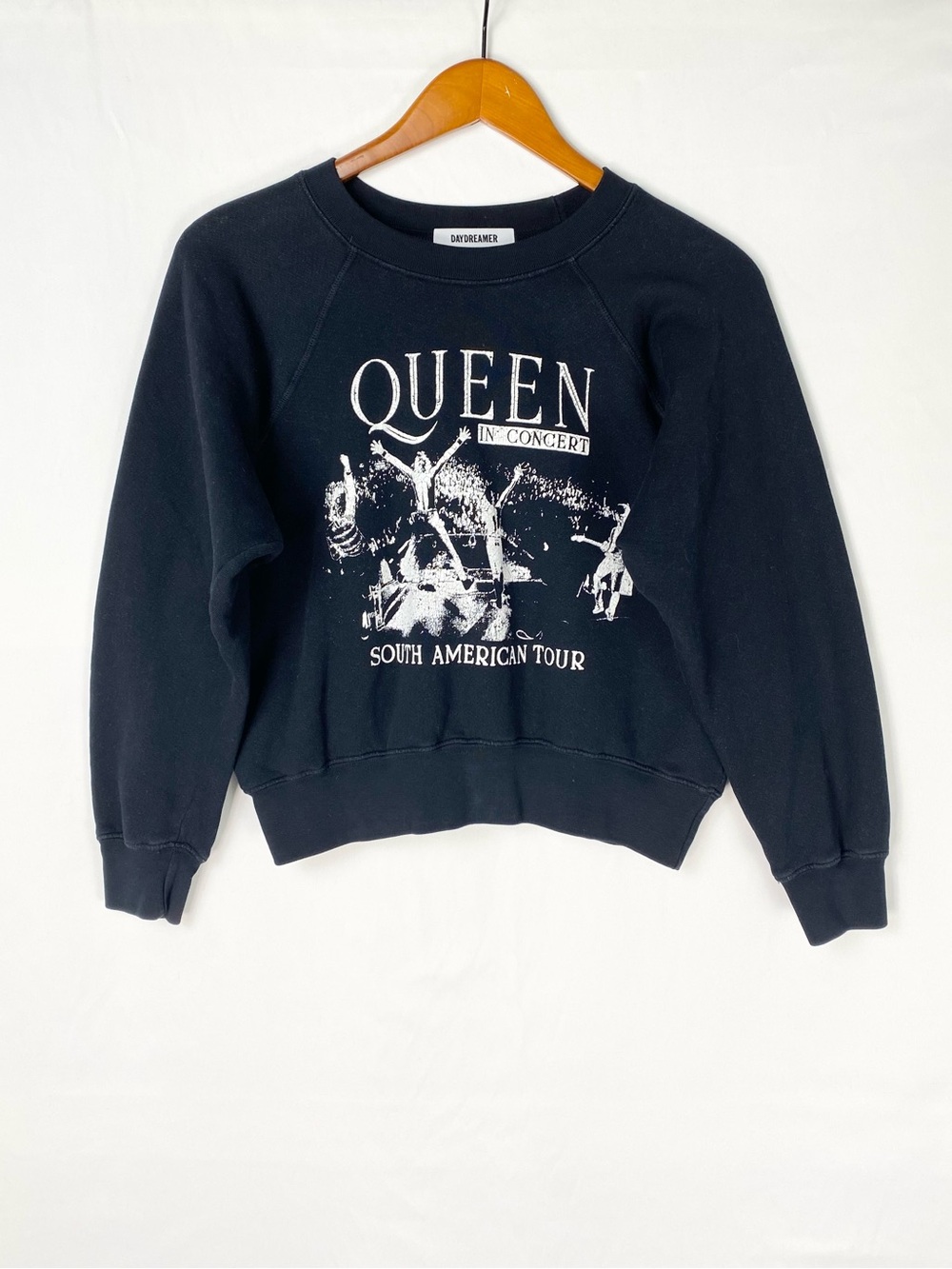 Daydreamer Queen South American Tour Sweatshirt Size Small Black